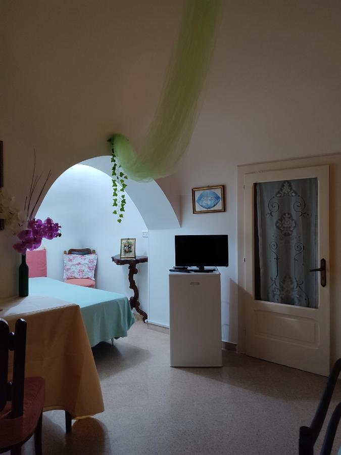 B&B Aquila Альберобелло Экстерьер фото